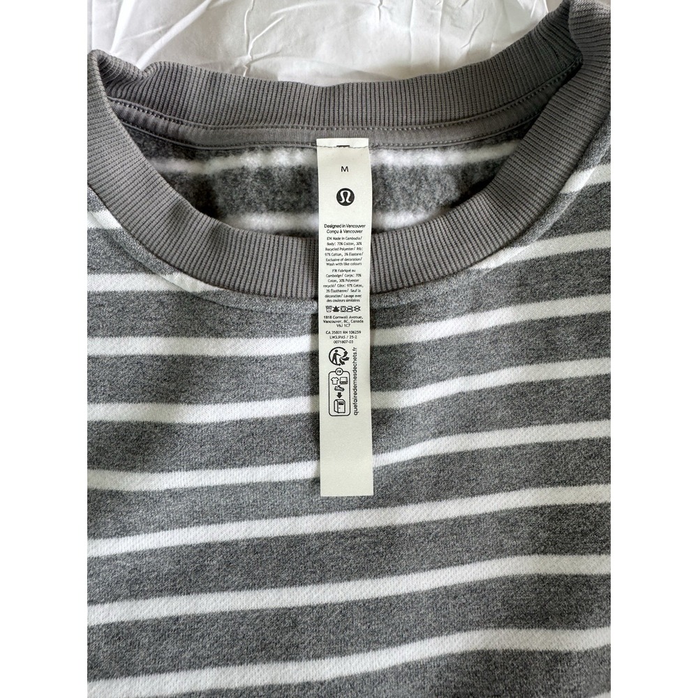 Lululemon Perfectly Oversized Crew Gray Stripe Size Medium Soft EUC - Picture 2 of 7